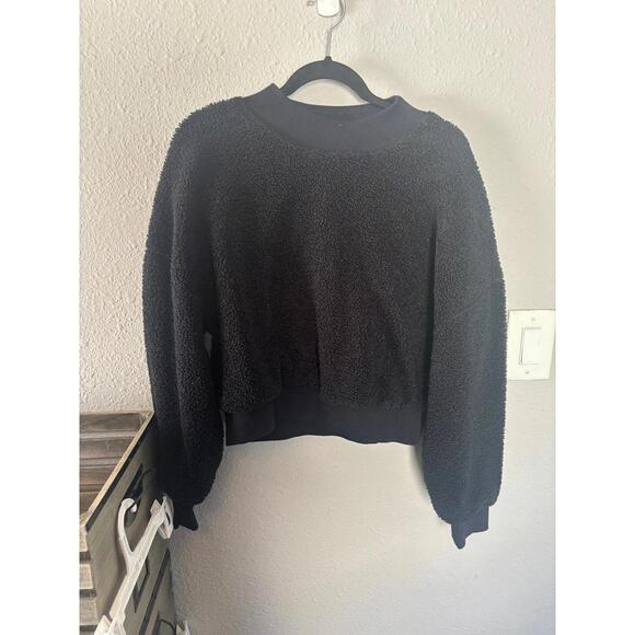 Fabletics black teddy cropped crewneck size XL - Picture 1 of 3